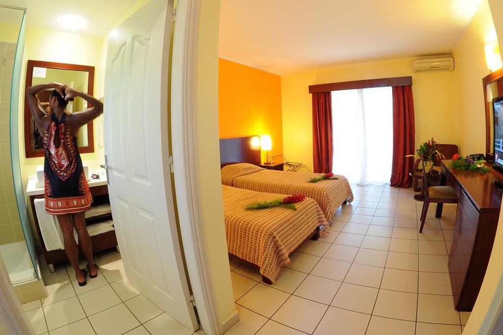 Koniambo Hotel Kone Room photo